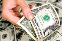 Złoty czeka na RPP