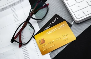 Karty kredytowe z programami rabatowymi i moneyback – przegląd rynku