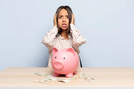 Nowe sztuczki oszustów bankowych: jak działają fałszywi konsultanci i na co nabierają się nawet ogarnięci klienci