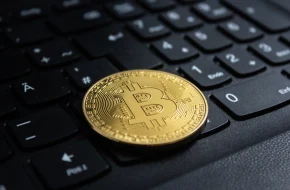 Bitcoin kręci się pod 120 000 $, ETH walczy o 3 600 $ – kto rozdaje karty na rynku krypto?