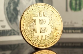 Dominacja BTC maleje, ETH błyszczy: czy altseason właśnie puka do drzwi?