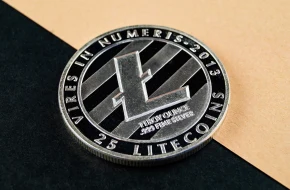 Bitcoin przebija 114 000 $ we wtorkowy poranek - czy to początek sierpniowego rajdu?