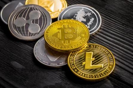 10 000 BTC za pizzę vs. 200 000 BTC w rezerwach USA — symbolika, która mówi wiele