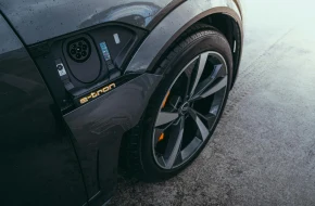 A3 e-tron – czy warto postawić na hybrydę plug-in od Audi?