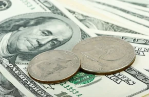Dolar zyskuje na fali wzrostu globalnego ryzyka