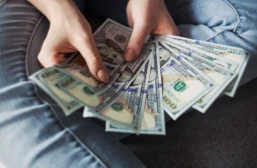 Złoty pozostaje słabszy