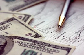 Funt pod presją decyzji BoE, złotówka w centrum uwagi inwestorów