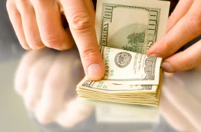 Raport walutowy: Awersja do ryzyka przecenia złotego. Jen najsłabszy w G10