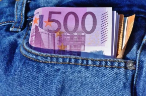 Euro przed EBC. Kurs blisko 4,40 zł, najpierw dane z USA