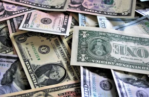 Dolar najsłabszy w historii