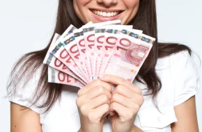 Poniedziałek na Forex: kursy walut blisko piątkowego zamknięcia