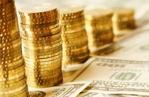 Czy dolar osiągnie 3,50 zł przed końcem wakacji? Eksperci zdradzają prognozy!