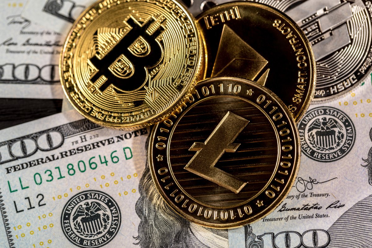 Kryptowaluty w sobotni poranek: BTC ponad 116 tys. USD, ETH przy 4,2 tys.