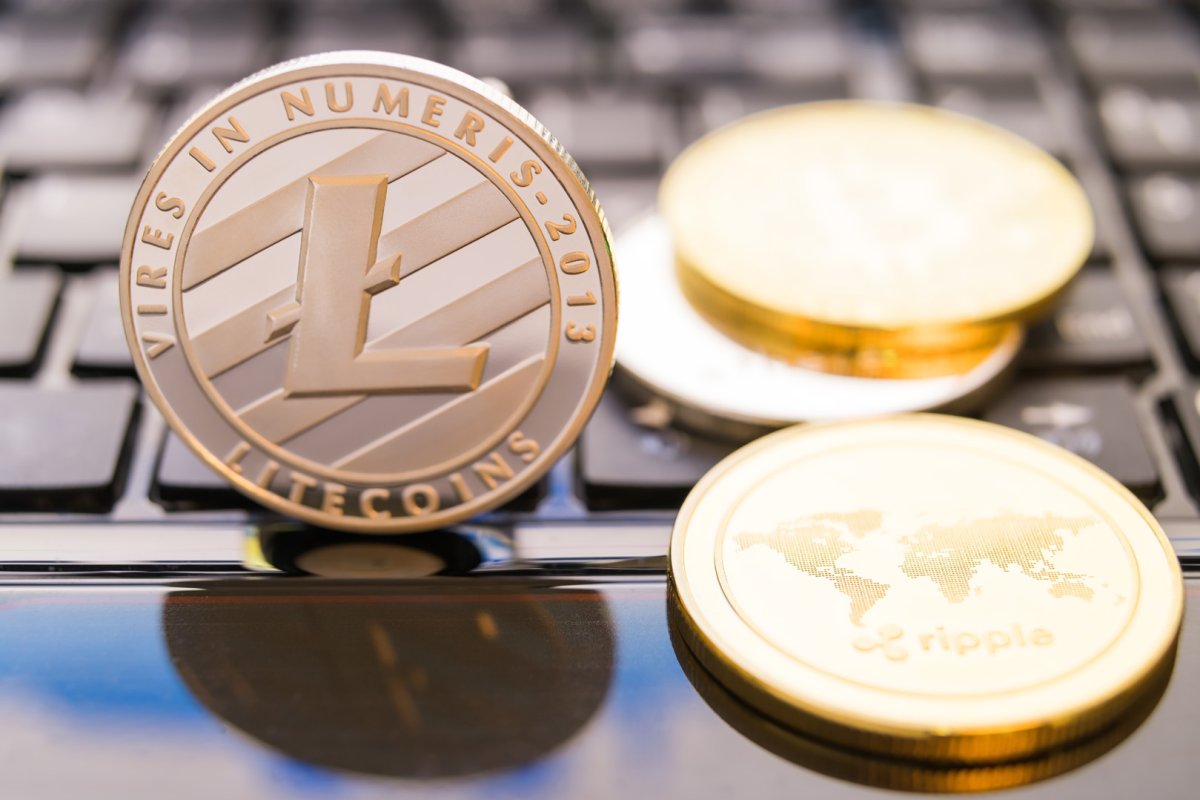 Ripple (XRP) i litecoin (LTC) testują opory — rynek krypto szuka impulsu