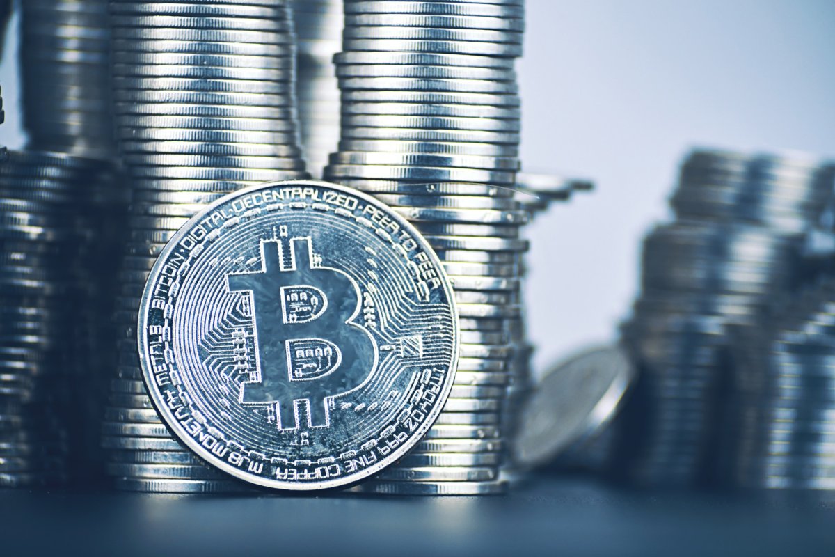 Bitcoin stabilny, ethereum trzyma rytm - Krypto poranek bez fajerwerków