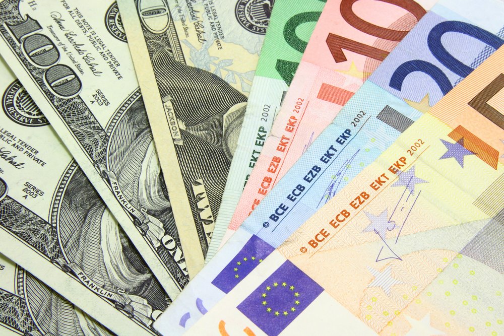 Frank szwajcarski CHF po 4,73 zł - drożeje szybciej niż euro, dolar i funt