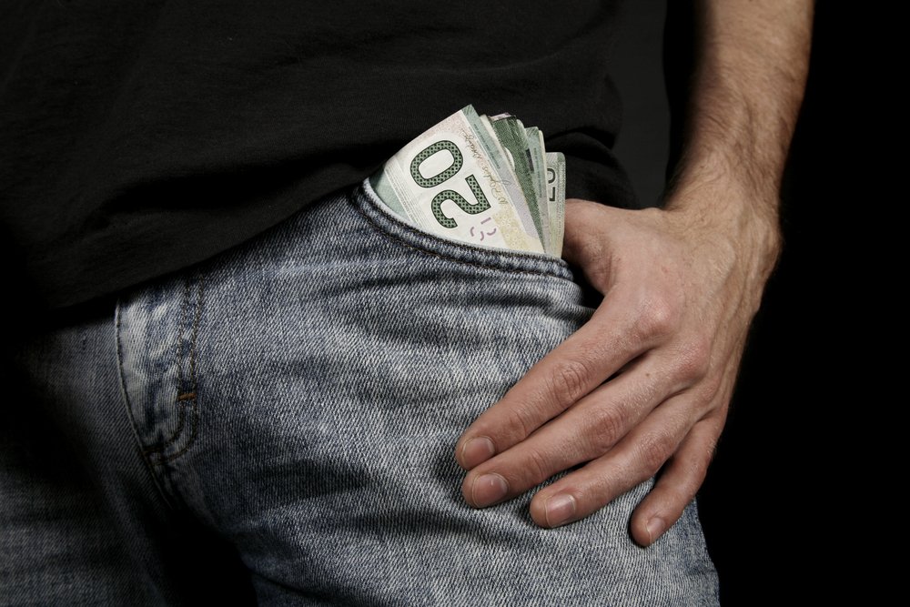 Złoty kontratakuje, dolar nurkuje poniżej 3,54 zł. Co się dzieje z kursami walut?