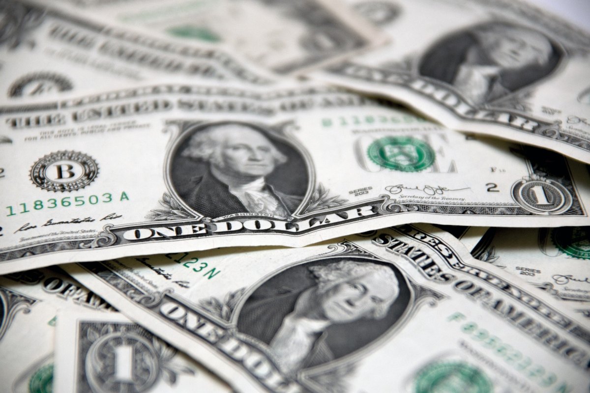 Słaby dolar, mocny złoty — jak rozjazd Fed i EBC gra na korzyść Polaków