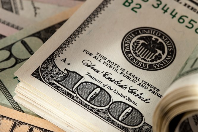 Luty miesiącem przełomu na rynku EURUSD